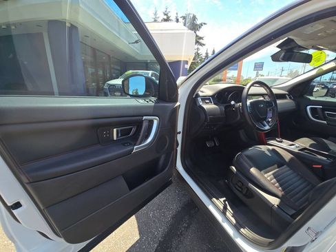 Used 2017 Land Rover Discovery Sport HSE AWD/4WD image 20