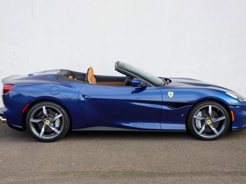 Certified 2023 Ferrari Portofino M image 3