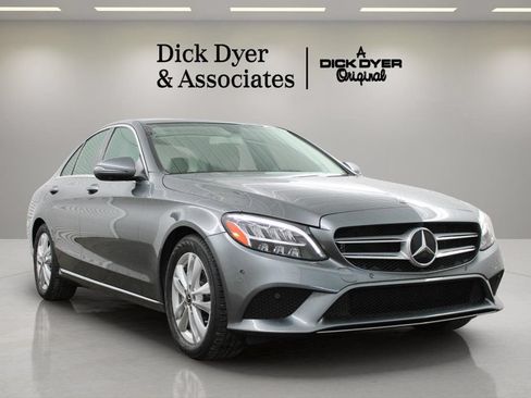 Used 2019 Mercedes-Benz C 300 Sedan image 3
