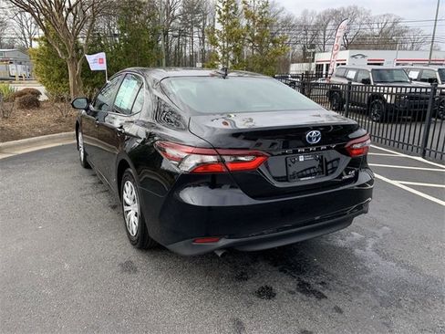 Used 2023 Toyota Camry LE image 6