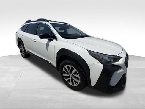 Used 2023 Subaru Outback Premium AWD/4WD image 1