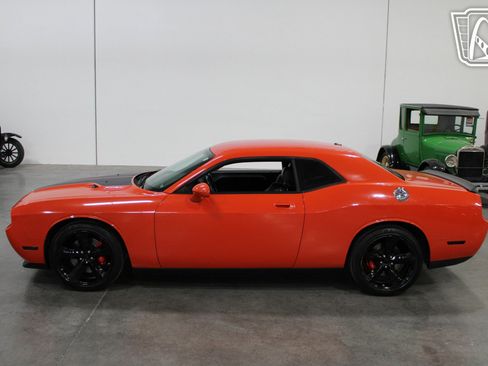 Used 2009 Dodge Challenger SRT8 image 14