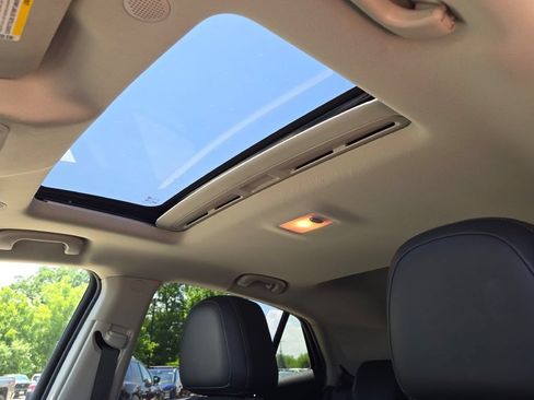 Used 2019 Buick Encore Sport Touring w/ Safety Package FWD image 24