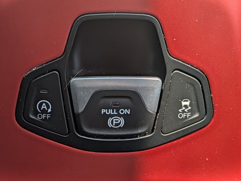 Used 2022 Jeep Renegade Trailhawk AWD/4WD image 33