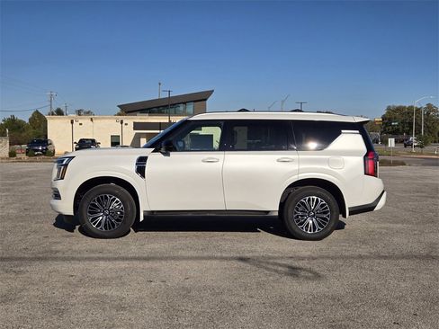 New 2026 Nissan Armada Platinum image 3