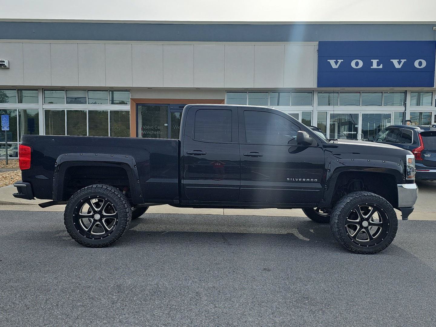 Used 2016 Chevrolet Silverado 1500 LT w/ All Star Edition AWD/4WD image 8