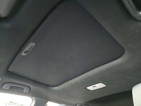 Used 2024 Toyota Corolla Cross AWD Hybrid w/ Moonroof Package image 29