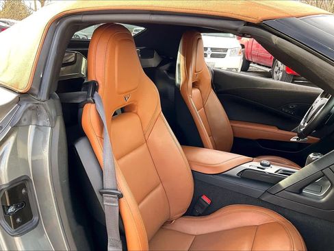 Used 2016 Chevrolet Corvette 2LT w/ 2LT Preferred Equipment Group image 8