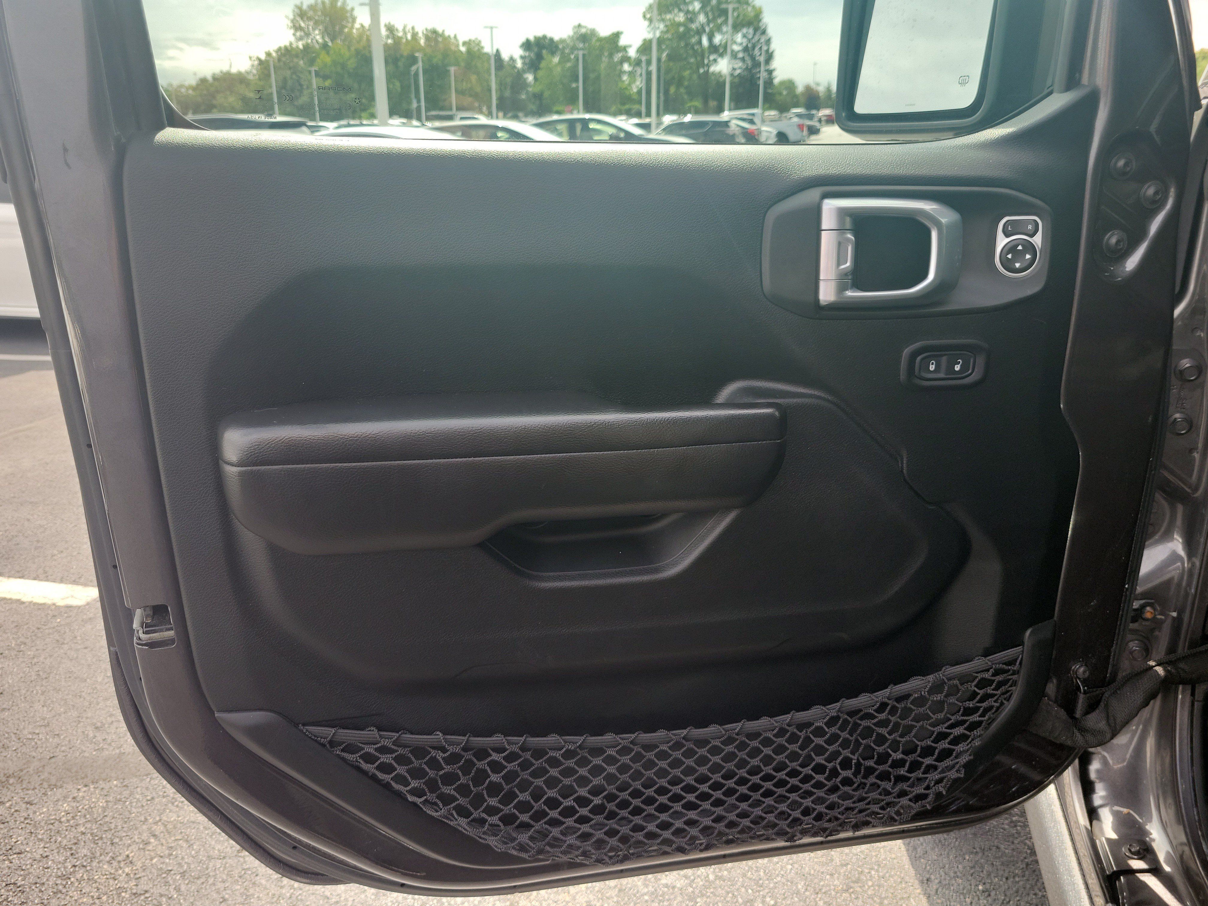Used 2020 Jeep Wrangler Unlimited Sport S AWD/4WD image 18