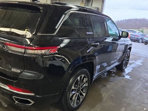 Used 2022 Jeep Grand Cherokee Overland AWD/4WD image 5