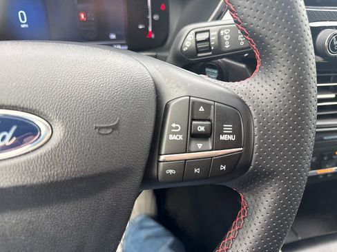 Used 2025 Ford Escape ST-Line w/ Equipment Group 301A image 33