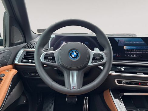New 2026 BMW X5 xDrive50e w/ M Sport Package AWD/4WD image 12