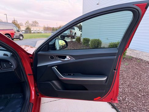 Used 2021 Kia Stinger GT image 26