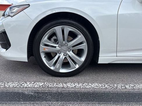 Used 2023 Acura TLX w/ Technology Package image 9