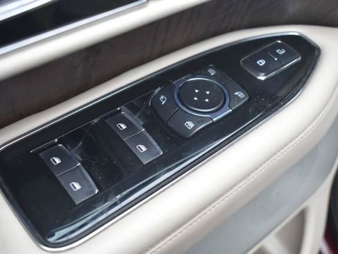 Used 2018 Lincoln Navigator L Reserve w/ Technology Package image 22