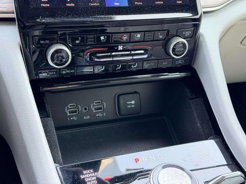 Used 2022 Jeep Grand Cherokee Summit w/ Adv Protech Group IV AWD/4WD image 5
