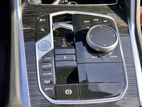 New 2026 BMW X6 xDrive40i w/ Premium Package image 17