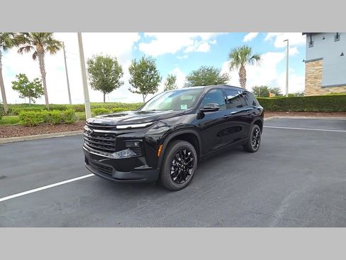 New 2026 Chevrolet Traverse LT w/ Midnight/Sport Edition FWD image 24