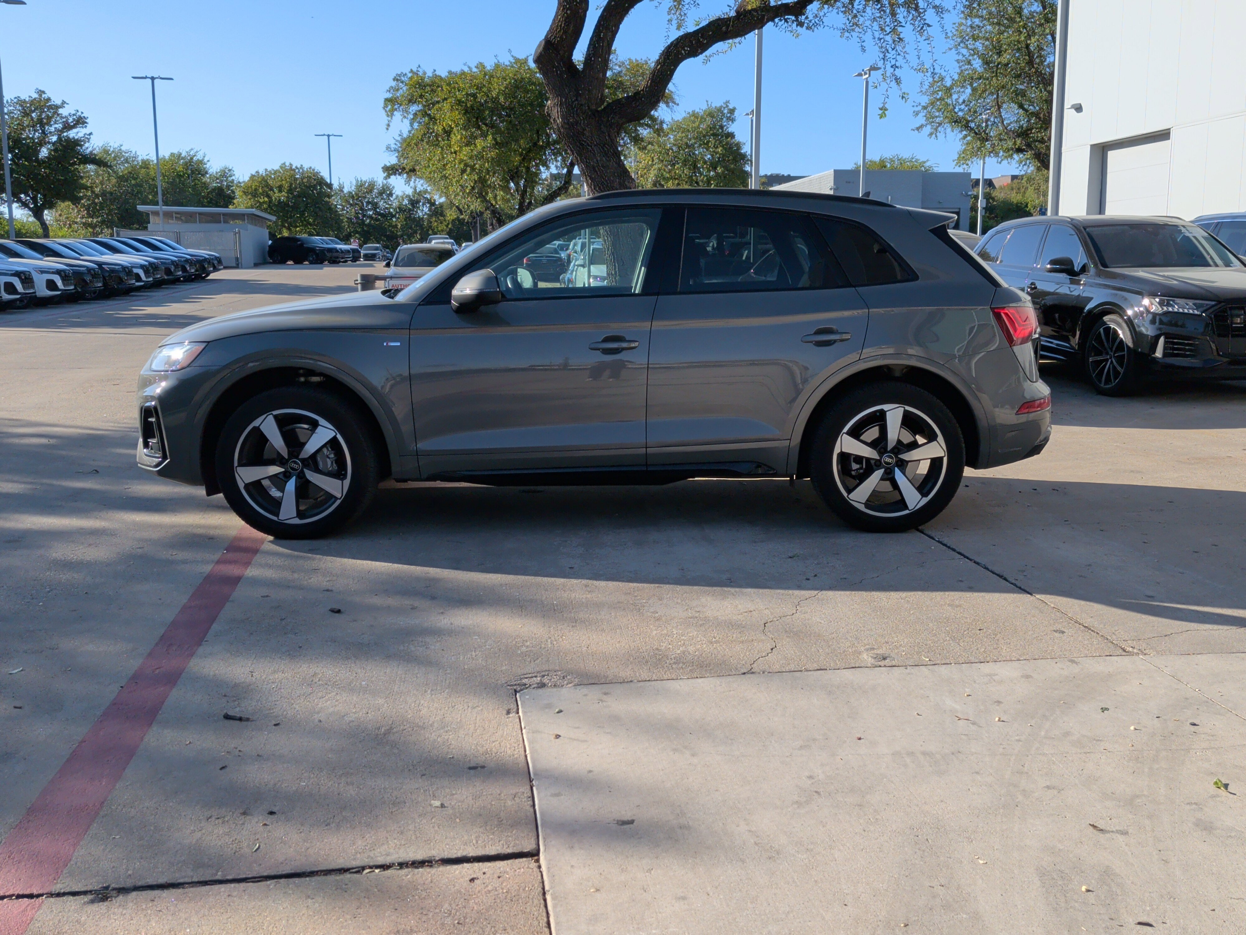 Certified 2023 Audi Q5 2.0T Premium Plus w/ Premium Plus Package AWD/4WD image 7