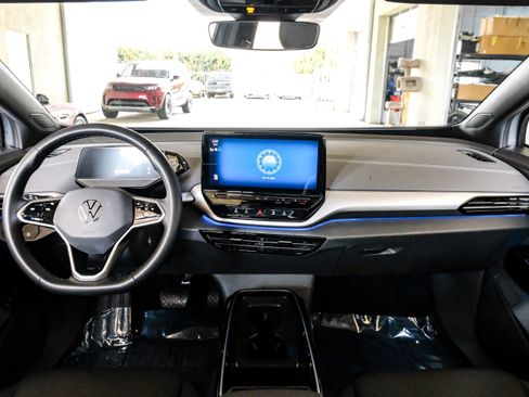 Used 2023 Volkswagen ID.4 Pro S image 14