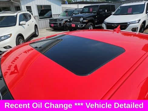 Used 2017 Dodge Challenger SRT Hellcat RWD image 5