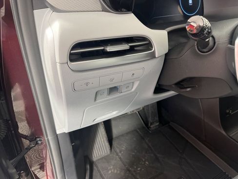 Used 2024 Hyundai Palisade SEL w/ Premium Package image 27