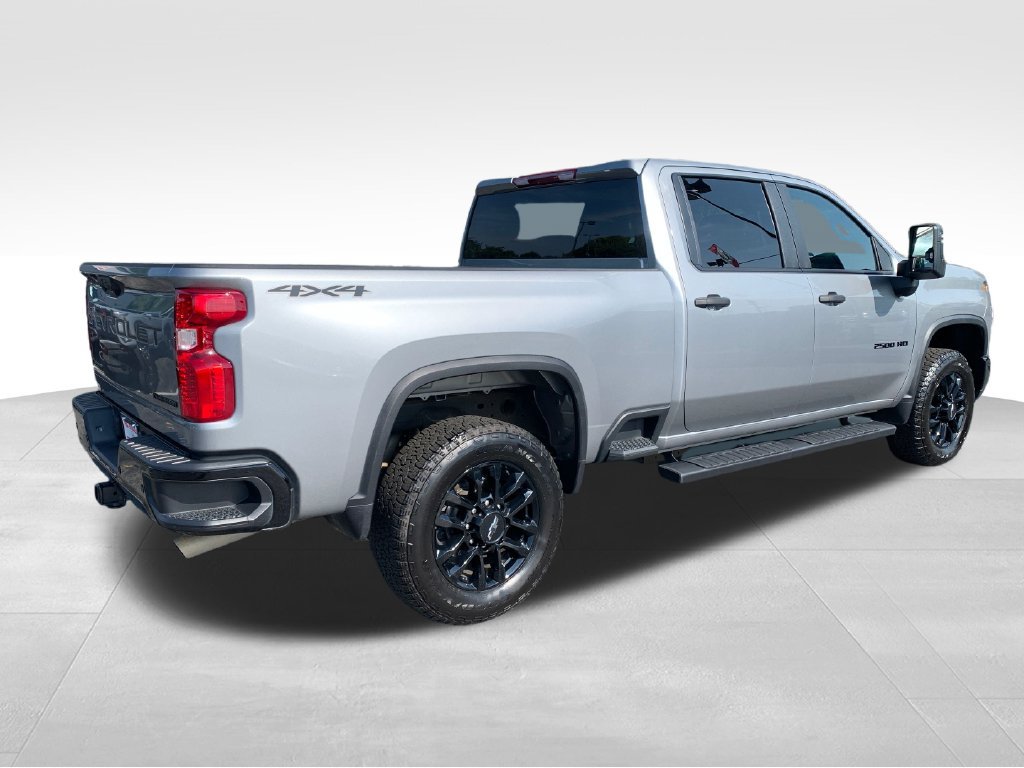 Used 2025 Chevrolet Silverado 2500 Custom w/ Custom Value Package AWD/4WD image 5