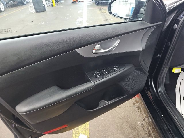 Used 2024 Kia Forte LXS FWD image 17