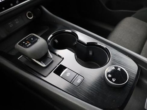 Used 2025 Nissan Rogue SV image 21