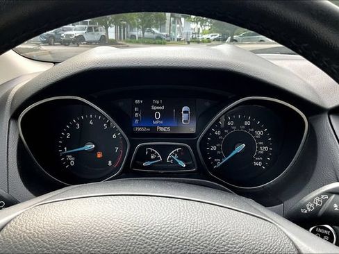 Used 2018 Ford Focus Titanium FWD image 13
