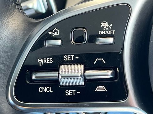 Certified 2022 Mercedes-Benz GLC 300 4MATIC image 30