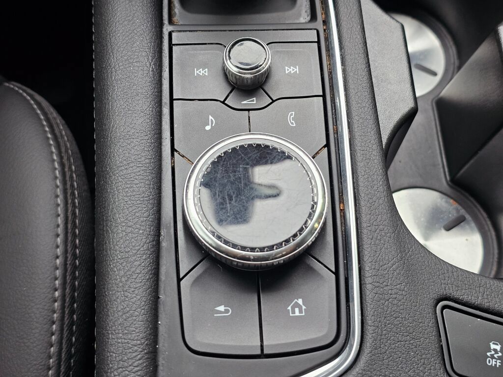 Used 2023 Cadillac XT5 Luxury AWD/4WD image 33