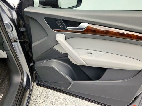 Used 2019 Audi Q5 2.0T Premium image 26