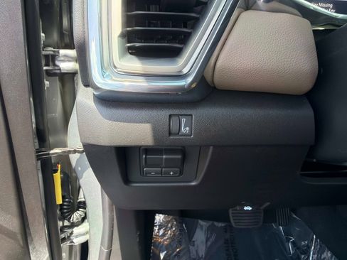 New 2026 GMC Canyon Denali AWD/4WD image 30
