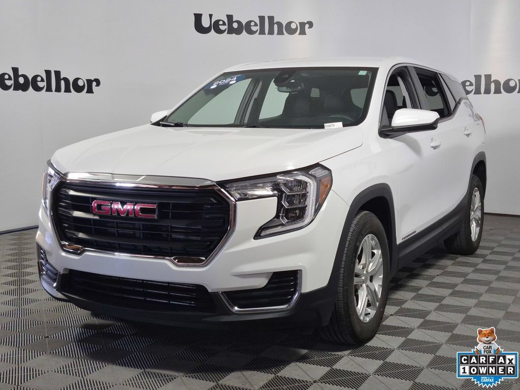 Certified 2024 GMC Terrain SLE FWD image 3