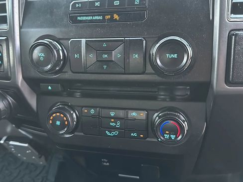 Used 2018 Ford F150 XLT w/ Trailer Tow Package image 32