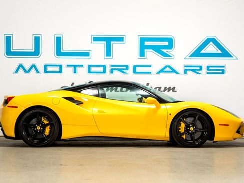 Used 2016 Ferrari 488 GTB image 5