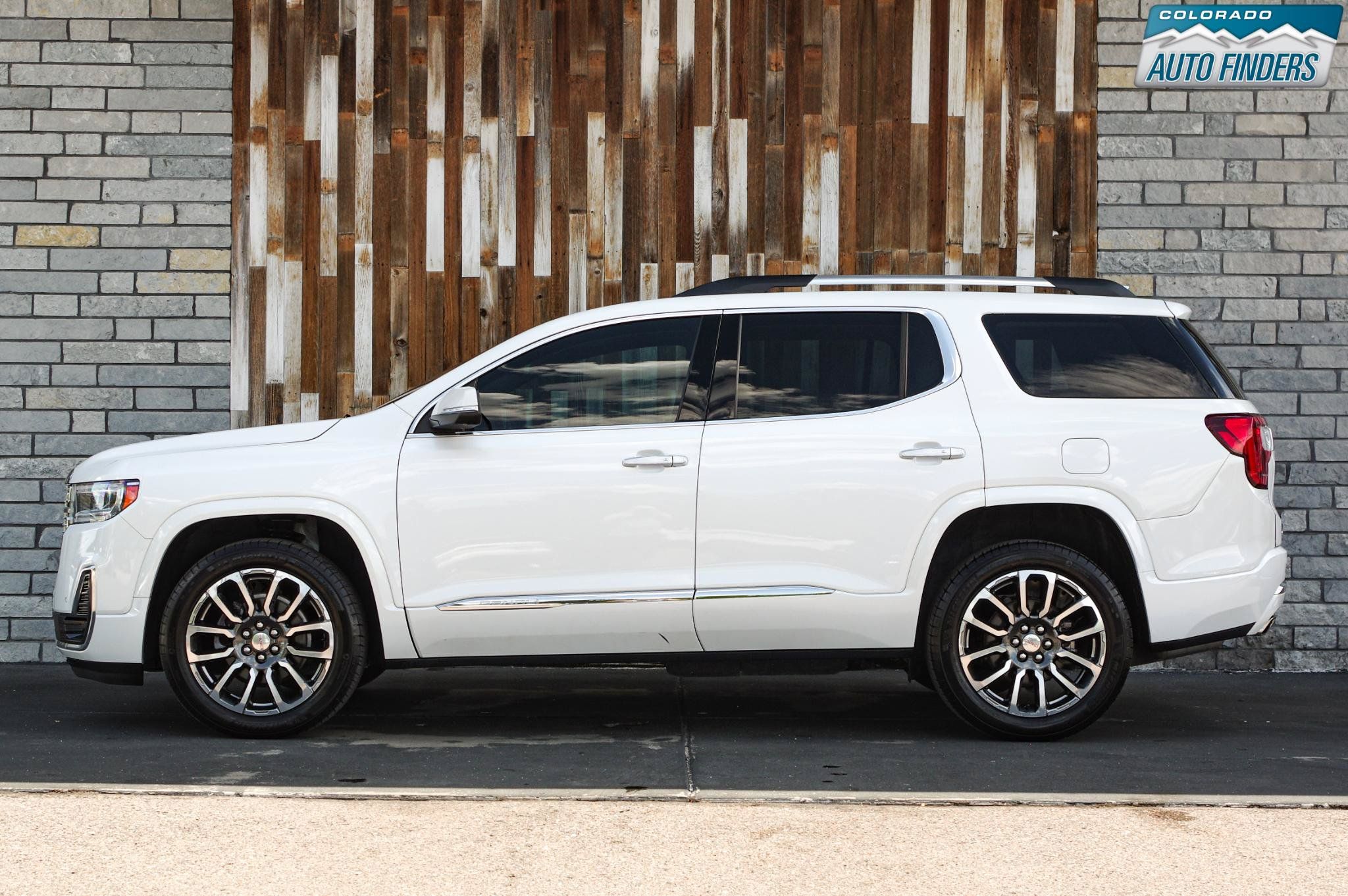 Used 2020 GMC Acadia Denali w/ Technology Package AWD/4WD image 3