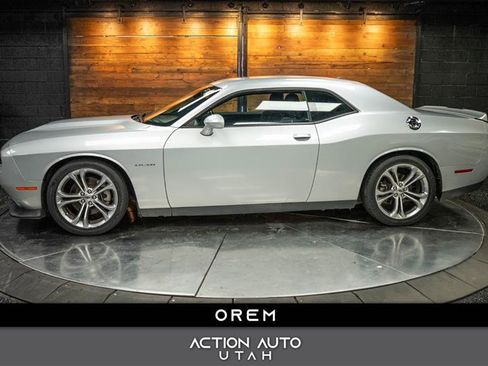 Used 2021 Dodge Challenger R/T image 1