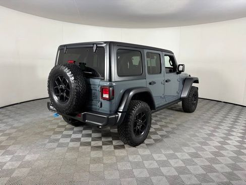 Used 2024 Jeep Wrangler Unlimited image 7