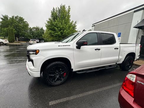 Used 2023 Chevrolet Silverado 1500 RST w/ Redline Edition AWD/4WD image 7