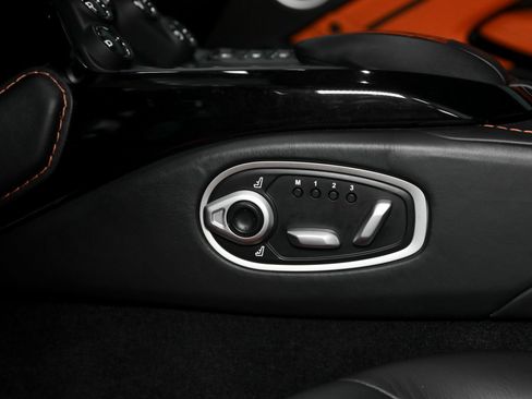 Used 2019 Aston Martin V8 Vantage Coupe RWD image 44