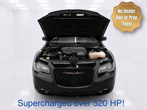 Used 2023 Chrysler 300 S RWD image 3