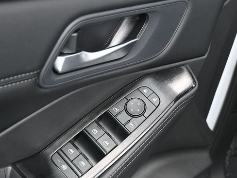 New 2026 Nissan Rogue SV AWD/4WD image 14