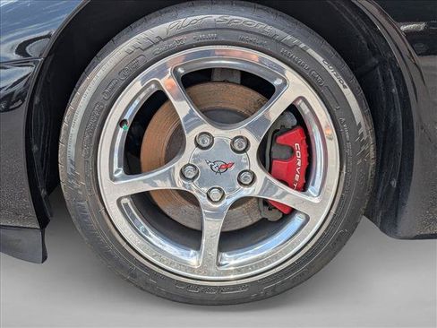 Used 2004 Chevrolet Corvette Z06 w/ Memory Package RWD image 18