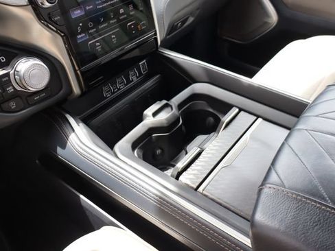 Used 2025 RAM 1500 Tungsten AWD/4WD image 29