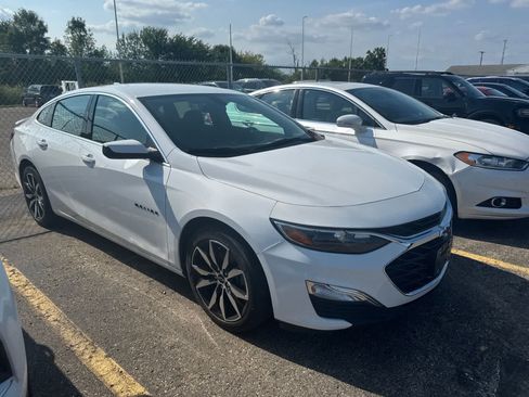 Used 2022 Chevrolet Malibu RS FWD image 7