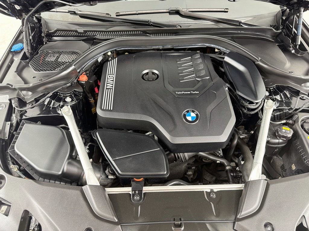 Used 2021 BMW 530i xDrive w/ Convenience Package AWD/4WD image 30