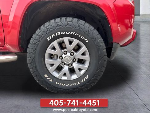 Used 2016 Toyota Tacoma SR5 w/ SR5 Appearance Package (SN) RWD image 25