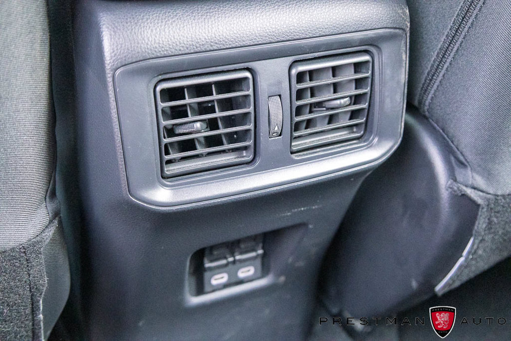 Used 2025 Toyota RAV4 XLE AWD/4WD image 36